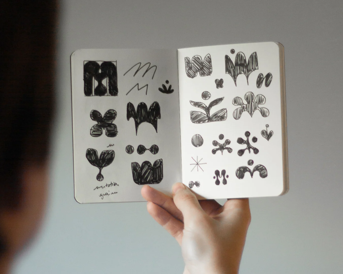 Devenez un meilleur critique visuel : apprendre à apprécier et évaluer le design graphique