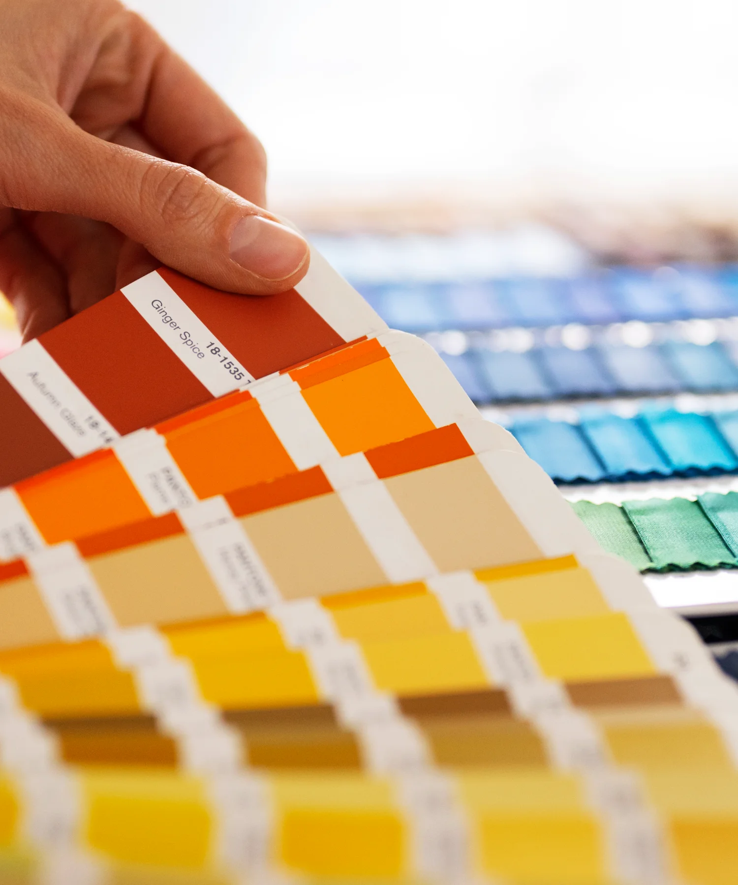 Distinguer les codes couleurs : comment choisir celui qui convient le mieux à votre projet ?